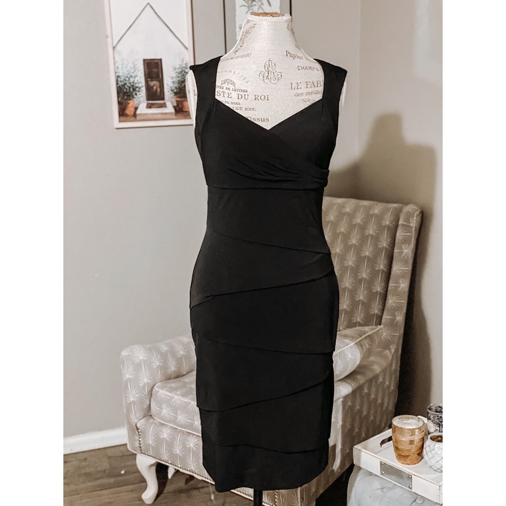 White House Black Market Sexy Little Black Dress🔥